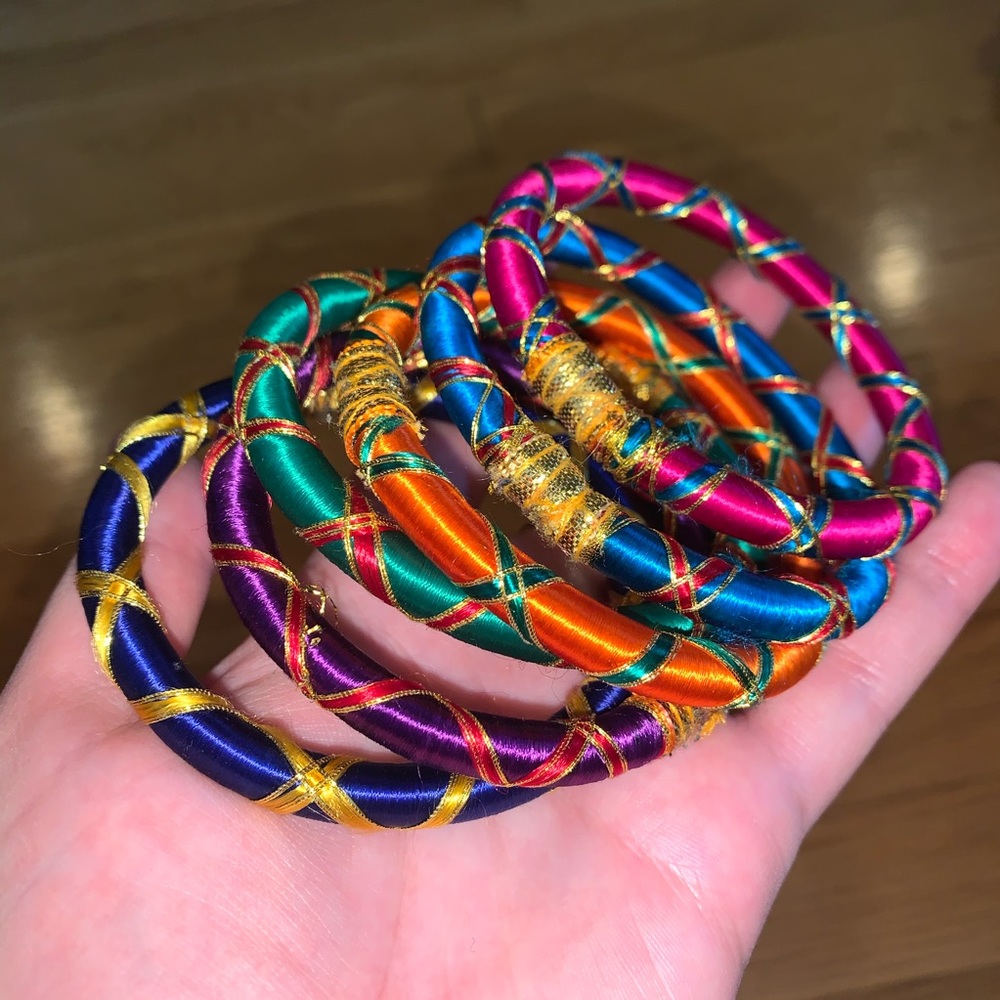Colorful soft bangles - Picture 2 of 10